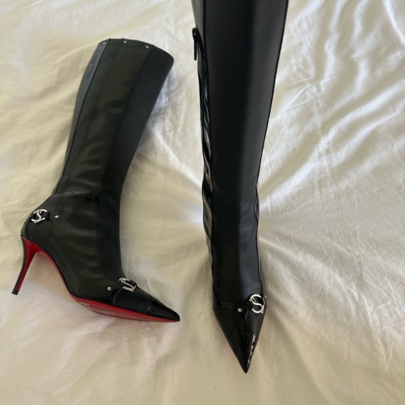 Christian Louboutin CL IN 9OS Botta 80
Black Logo Leather Knee High Heel Boot 38 - Picture 5 of 9